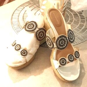 Beaded Wedge White 7.5